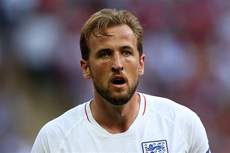 Harry kane's official facebook page! World Cup 2018: Goal-hungry Harry Kane has BIG Golden Boot ...