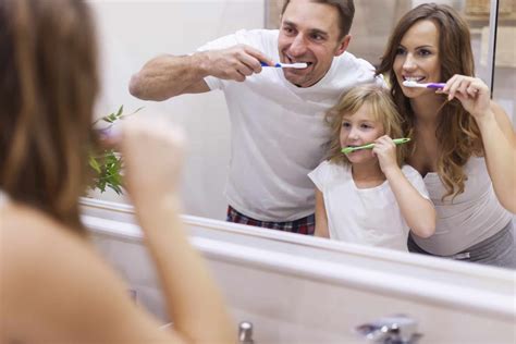 Your Comprehensive Guide To Brushing Your Teeth The Right Way
