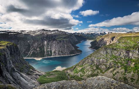 Sign up for free today! Landschaft mit Felsen der Hardangervidda bei Odda Foto ...