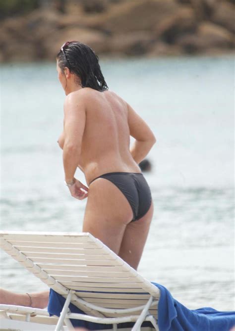 Jessie Wallace Topless 19 Photos Thefappening