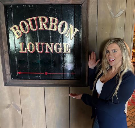 I love a good Bourbon bar! Do you? : r/cougars_and_milfs_sfw