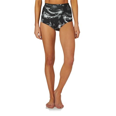 billabong womens surf capsule vintage 1mm wetsuit shorts black sands bodysurfing