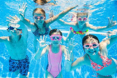 Juegos Para Niños De Natación Actividades Divertidas Para Aprender A Nadar