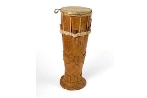 Biasanya alat musik kolintang akan dimainkan dengan iringan gong serta drum. √ 10 Alat Musik Tradisional Sulawesi Tengah & Penjelasannya
