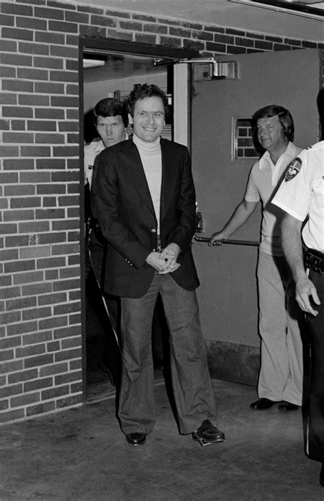 Ted Bundy Serial Killers Photo Fanpop