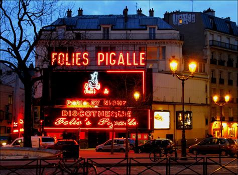Folies Pigalle By Night Paris Place Pigalle Paris Flickr