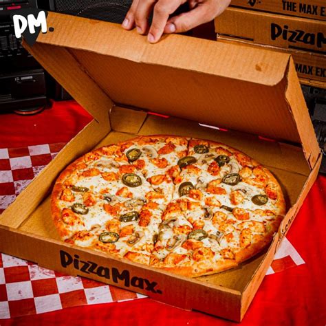 Steal Deals Of The Week Pizza Under Rs 1299 Blogpakistan