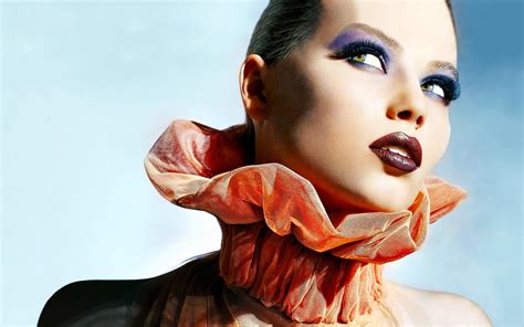 Download Face Fashion Woman Beautiful Hd Wallpaper