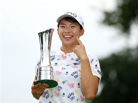 ‘smiling Cinderella Hinako Shibuno Wins Womens British Open On Major