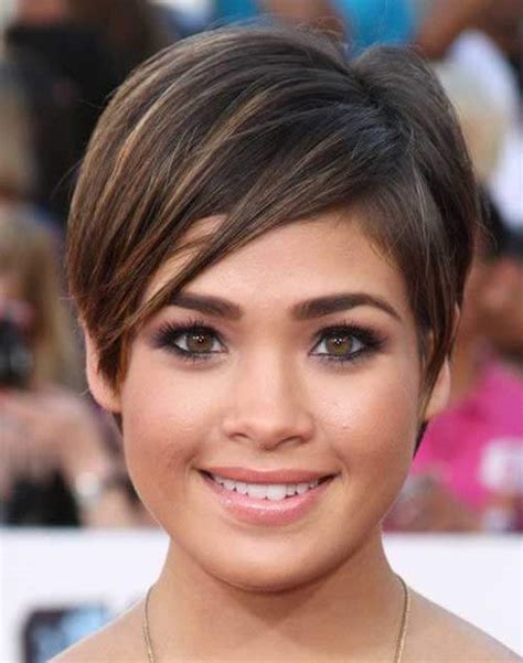 Very Short Pixie Haircuts For Round Faces 15