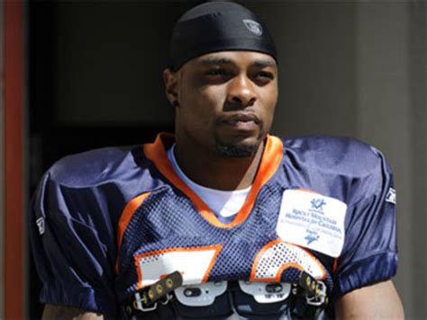 former denver broncos player perrish cox found not guilty of sexual assault cbs news