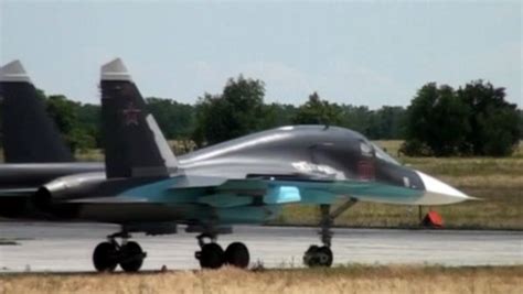 Russia Positions New Fighter Jets On Ukrainian Border The New York Times
