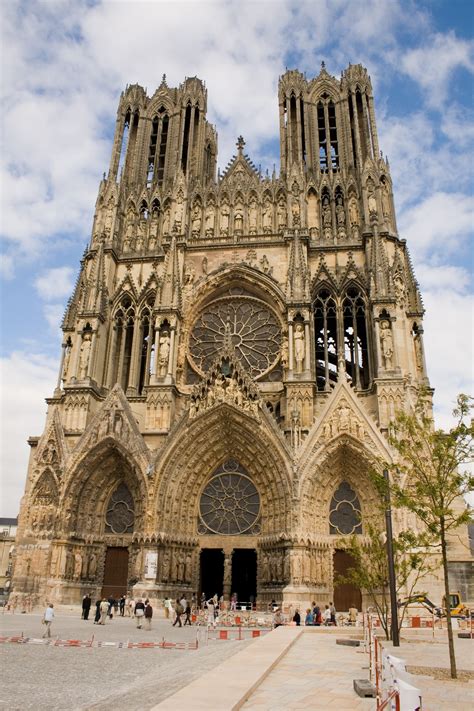Filefacade De La Cathédrale De Reims Parvis Wikimedia Commons