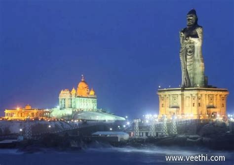 The 3 tier pedestal known as atharapeedam is surrounded by an artistic mandapa known as alankara to help the tourists to worship the holy feet of thiruvalluvar 140 steps are constructed inside the mandapa. thiruvalluvar-statue-at-night | Statue, Night photos, Night
