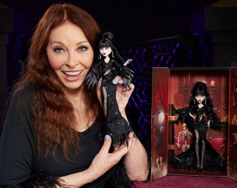 Monster High Y Elvira Combinan Poderes Para Mistress Of The Dark