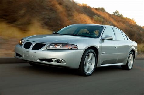 2005 Pontiac Bonneville Pictures History Value Research News