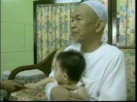Tuan guru nik aziz peristiwa alam transit. Sehari Dalam Kehidupan Tuan Guru Nik Abdul Aziz Nik Mat ...