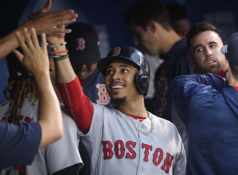 Red Sox Beat Blue Jays 7 4