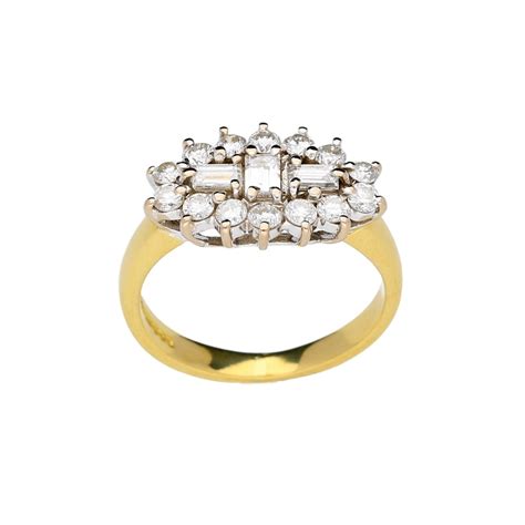 18ct Yellow Gold 108ct Diamond Cluster Ring Miltons Diamonds