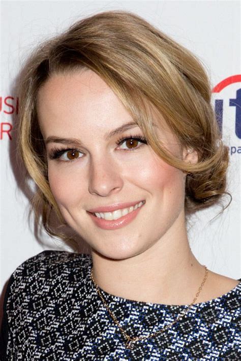 Bridgit Mendlers Hairstyles And Hair Colors Steal Her Style Bridgit