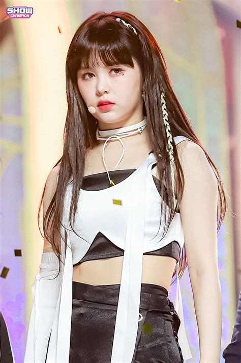 Everglow First 210602 Show Champion Oh My Girl Yooa New Girl