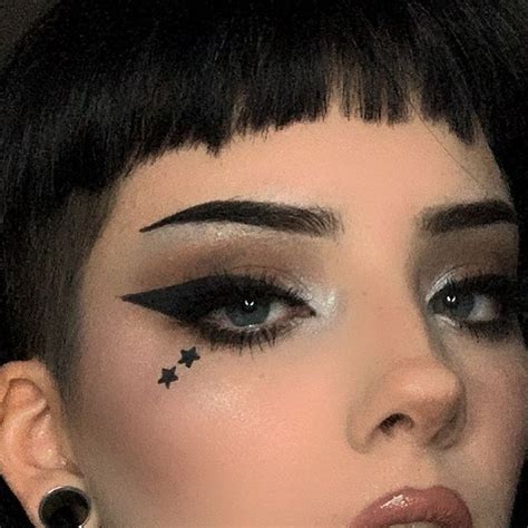 pin by t on makeup ･゜ﾟ･ ｡ emo makeup edgy makeup grunge makeup