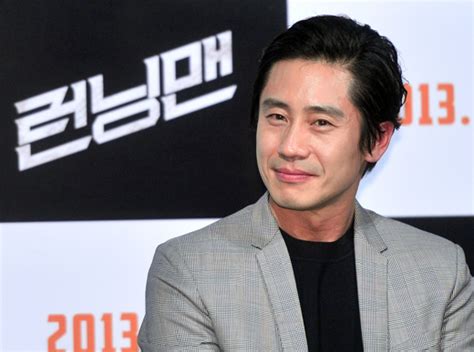 2월 26일 금요일 밤 11시 〈괴물〉 본방사수! 인터뷰 신하균 "몸이 따라줄 때 액션연기 해야죠" | JTBC 뉴스