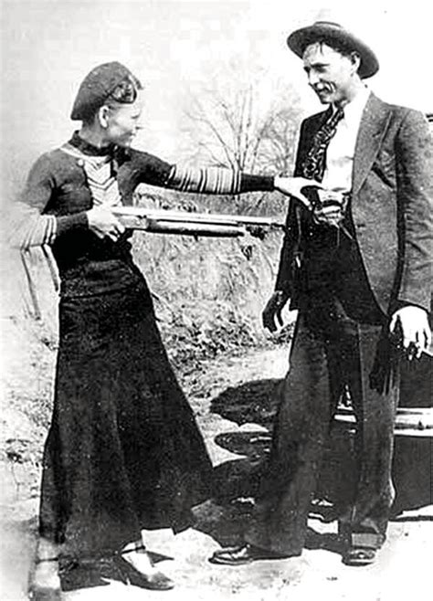 Bonnie And Clyde S Death — And The Grisly Photos From The Scene