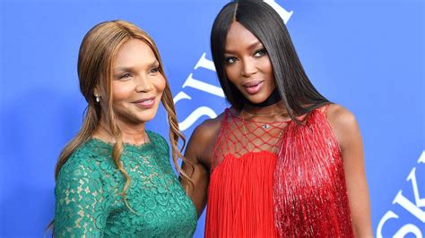 Naomi Campbell Stars In Burberry S Holiday Campaign—with Her Mom