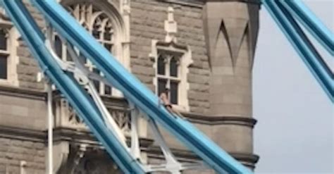 Unbelievable Moment A Naked Man Appears To SUNBATHE On The Top Of Tower Bridge Real Fix