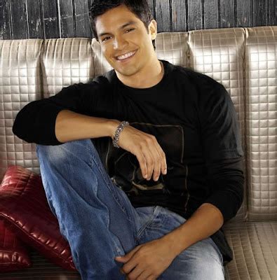 Man Central Nicholas Gonzalez Undressed