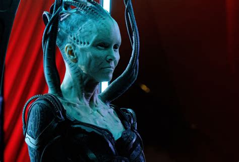 Star Trek Picards Annie Wersching Teases Borg Queens Obsession With