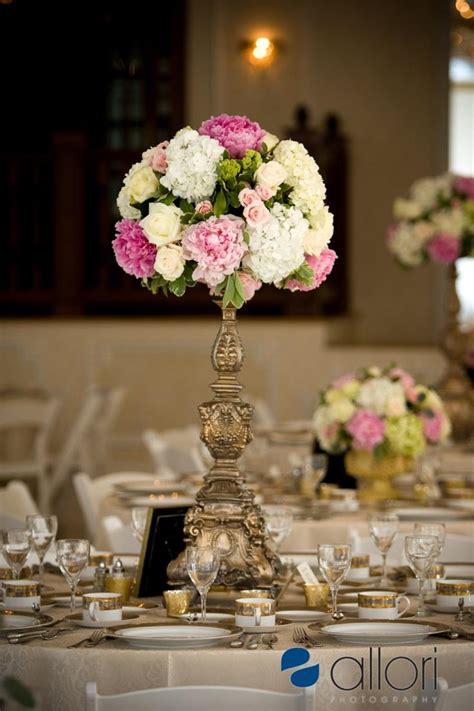 6 Beautiful Wedding Table Centerpieces And Arrangements Paperblog