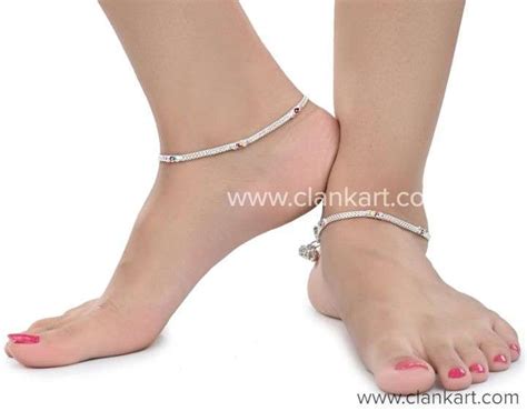 Aanyacentric Silver Plated White Metal Anklets Payal Pair Acia0066