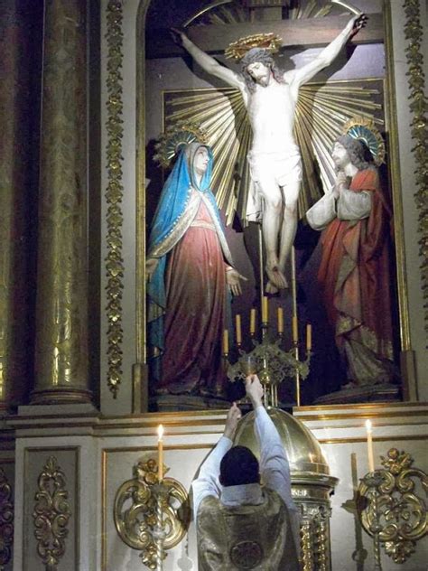 CATHOLICVS Bellas imágenes de la celebración de la Santa Misa