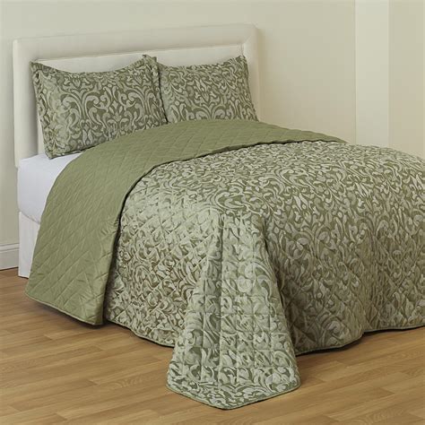 Mohap 3pcs bedspread coverlet set floral quilt bedding bedroom queen full size. 3-Piece Easy Care Bedding Set - Medallion Print