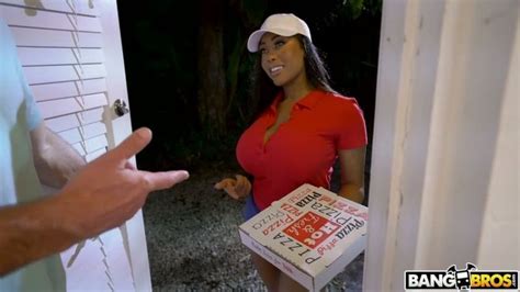 Pizza Delivery Girl Fuck