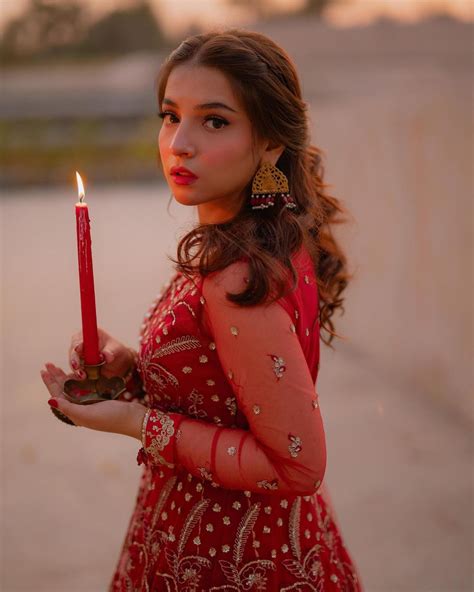 Dananeer Mobeen Mesmerizes Fans In Heavily Embellished Red Pishwas Lens