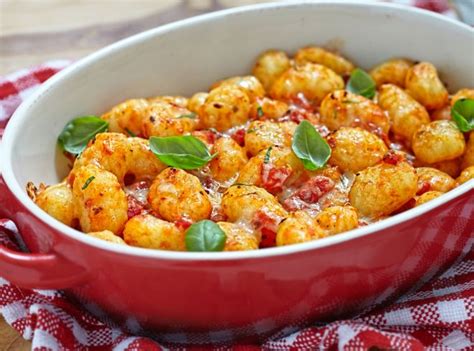 Questa pagina è per pubblicare le nostre ricette, le nostre idee l'ho fatta stasera per cena, vi posso assicurare che è una ricetta molto facile ma soprattutto una ricetta ideale per chi, come me, rientra dal lavoro alle sette di sera!!! Cosa mangiare la sera a cena: idee e ricette | Mamma Felice