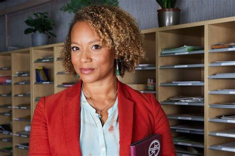 Bbc Waterloo Roads Angela Griffin Teases Mystery Behind Kims New Role