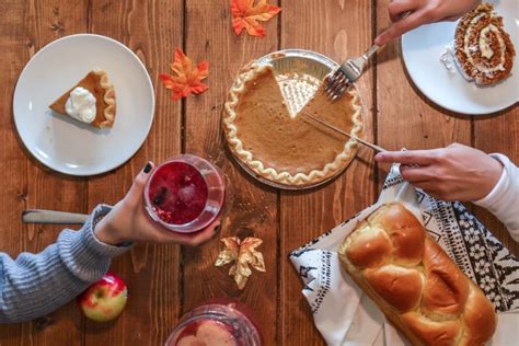 But it also has plenty of food, drinks, and a slew of functional features to keep guests cool and comfortable, including enough outdoor furniture and dependable outdoor lighting. 20 Fun Things You Can Do with Family on Thanksgiving