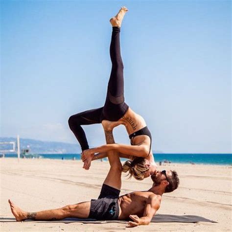 25 Acroyoga Couples Who Prove Nothing Is Sexier Than Being Fit Together