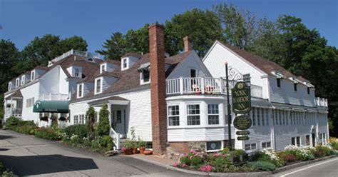 York harbor inn is just one hour from boston, 2 1/2 hours from hartford and 5 hours from new york city. Country Inn Rooms, Accommodations, York Harbor, Maine ...