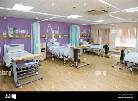 Empty Hospital Beds On A Ward Stock Photo Alamy