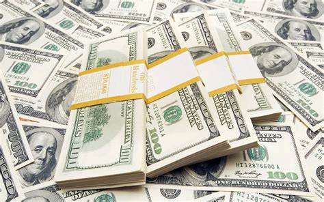 أصدر البنك المركزي العراقي،الجمعة، توضيحاً بشأن سعر صرف الدولار الأميركي مقابل الدينار العراقي. سعر الدولار اليوم الجمعة 25\12\2020 مقابل الجنية المصري ...