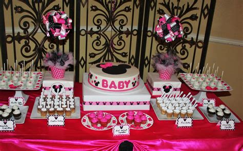 You can either look for these at stores online or make your own. Baby Minnie Mouse Baby Shower Decorations | Best Baby ...