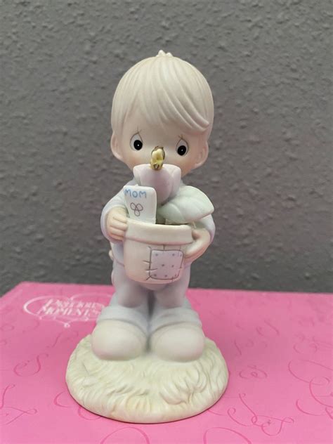 Precious Moments Figurine To A Special Mum Hobbies And Toys Memorabilia And Collectibles