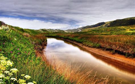 Beautiful Natural Scenery Calm River Coast Flowers Cloud Sky Reflection