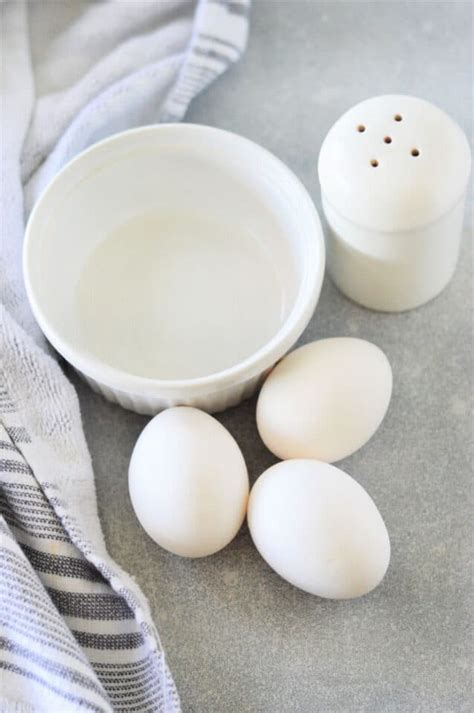 How To Cook Egg Whites Microwave Egg Whites Or Stovetop