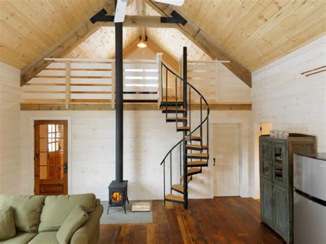 15 Interesting Mezzanine Living Room Designs That Will Inspire You